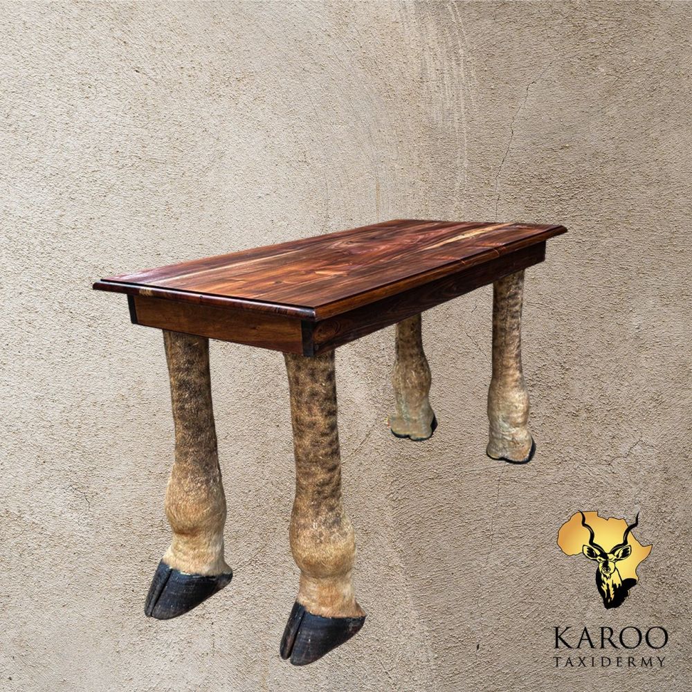 giraffe_leg_table409340056.jpg